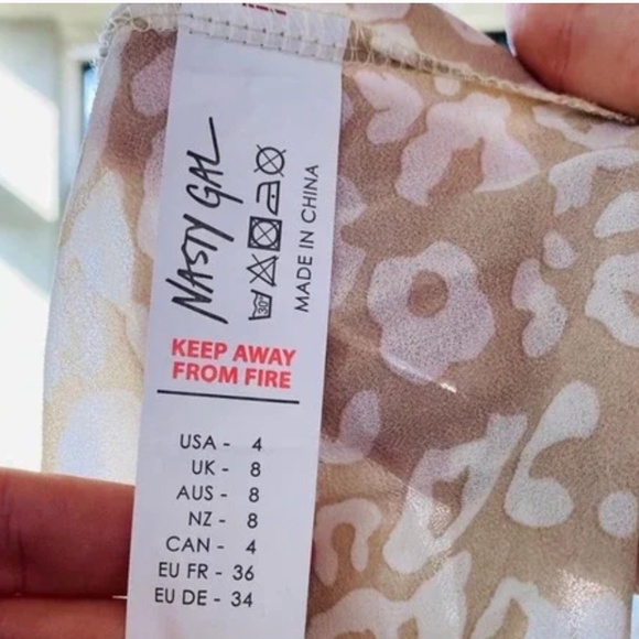 Nasty Gal Beige/Cream/White Tie Front Sheer Crop Blouse Size 4 - Picture 9 of 9